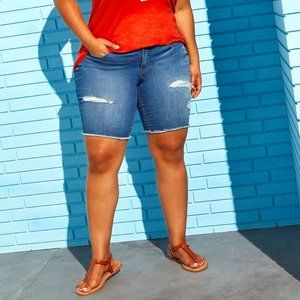Torrid Short Mid-Rise Bermuda Boyfriend Vintage Stretch